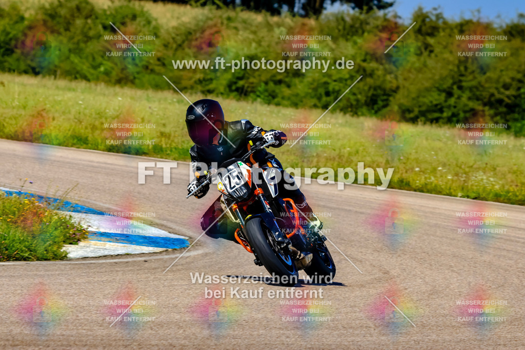 025-3485 | Hier findet Ihr Bilder von Touristenfahrten auf der Nürburgring Nordschleife oder von anderen Veranstaltungen die ich besucht habe. Viel Spass beim Durch Schauen 