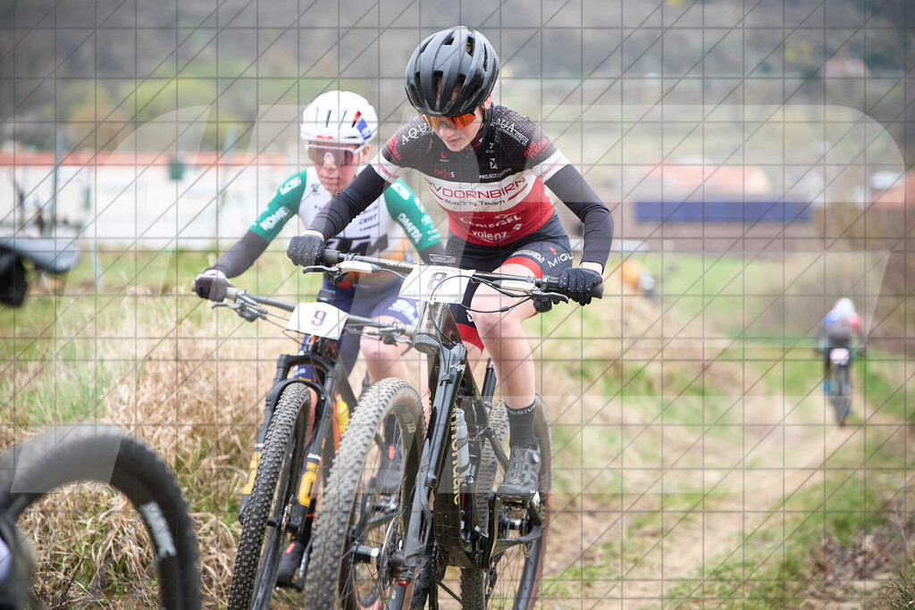 34. KTM Kamptal Trophy 8, HINDER Angelina (AUT), Women Elite, RV Dornbirn / Sport Gotthard vor 9, HEIGL Nadja (AUT), KTM Spada powered by BrentaBrakes | ZÖBING, Österreich – 2026-03-28: 34. KTM Kamptal Trophy8, HINDER Angelina (AUT), Women Elite, RV Dornbirn / Sport Gotthard vor 9, HEIGL Nadja (AUT), KTM Spada powered by BrentaBrakesFoto: © 2026 Martin Bihounek - MB Creative e.U.