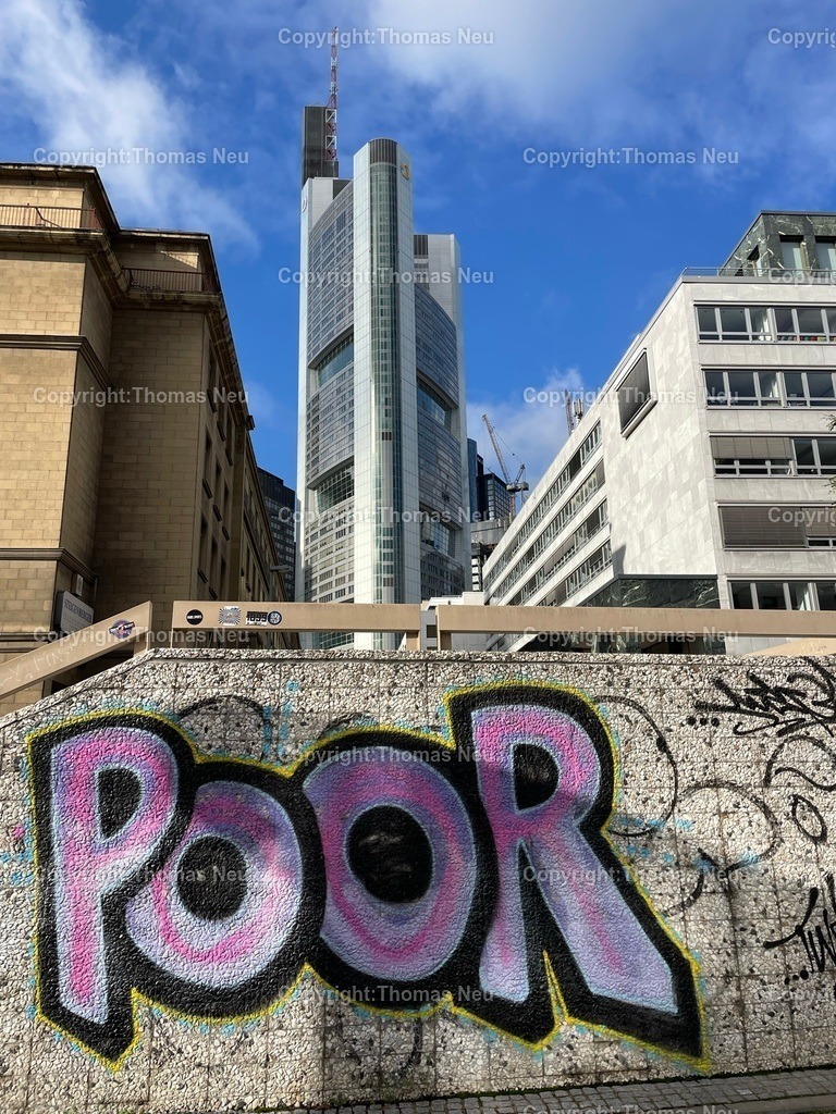 3B5D5E83-7155-4382-A755-6944FEAE422C | Stadt der Kontraste, Mainhatten,Frankfurt, Architektur