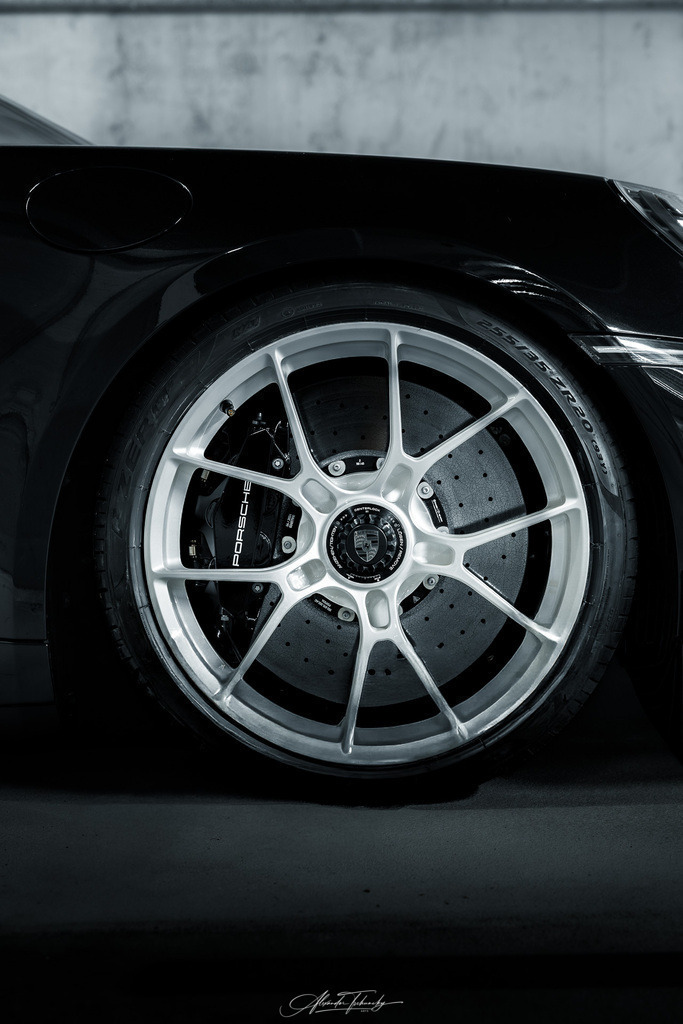 911 Turbo 992 | Entdecken Sie die faszinierende Welt von Alexander Tschuncky Arts: Kreative Fotografie, atemberaubende Automobilkunst und hochwertiger Bilderdruck. Lassen Sie sich inspirieren! - Realisiert mit Pictrs.com