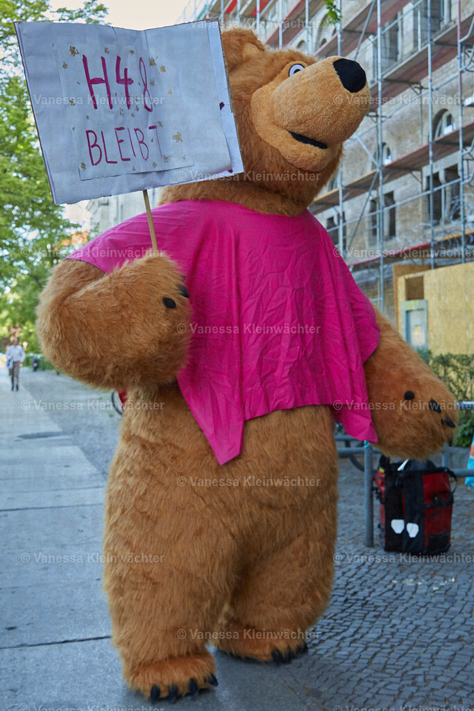 250509_H48Landgericht_05 | Vanessa Kleinwächter - Realisiert mit Pictrs.com