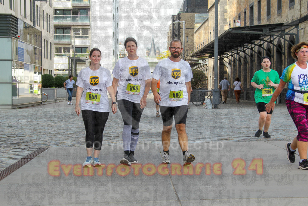 250920_1344_EV4_6572 | Sportfotografie im Rhein-Sieg Kreis, Köln, Bonn, NRW, Rheinland Pfalz, Hessen, etc. Unser Tätigkeitsfeld umfasst den Laufsport vom Volkslauf über den Marathon, Duathlon, Triathon bis zum Ultralauf wie Kölnpfad Ultra oder Schindertrail.