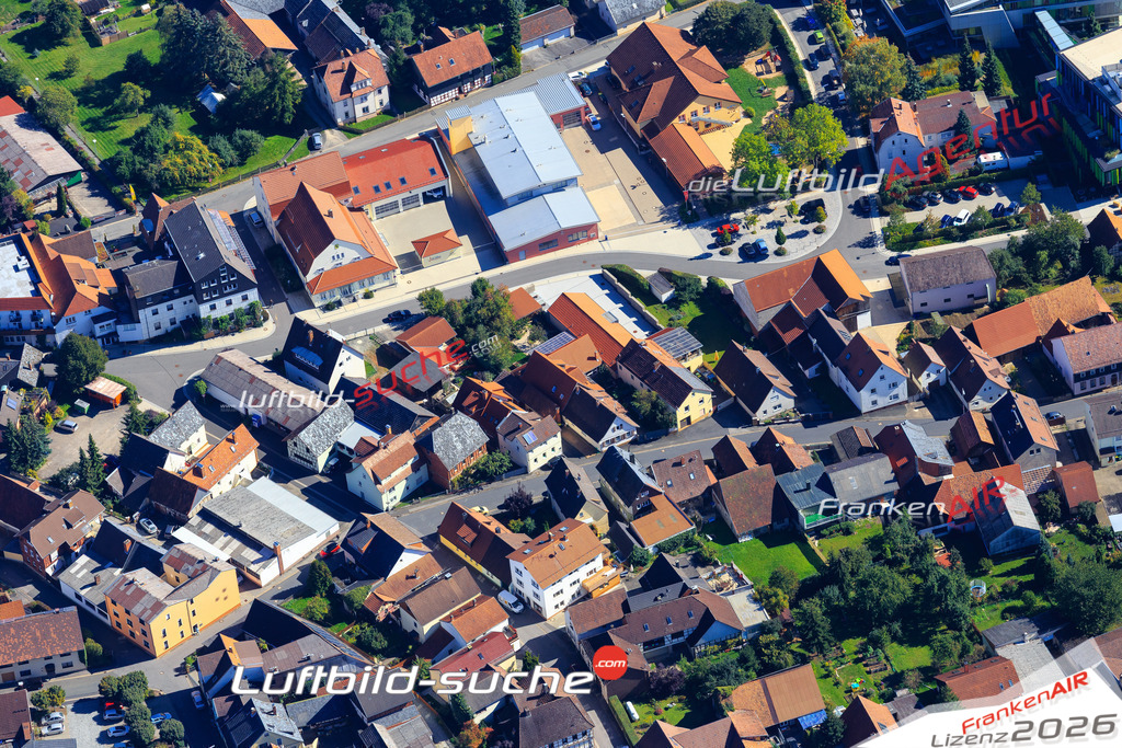 Die Luftaufnahme der Stadt Bad Rodach wurde vom UL-Flugzeug heraus erstellt ( keine Drohne )- hohe Auflösung für beste Qualität