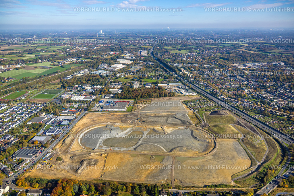 Recklinghausen241017066SER | Luftbild der ehemaligen Trabrennbahn Recklinghausen, an der Autobahn A2, mit nördlicher Tangente der Blitzkuhlenstraße, König-Ludwig, Recklinghausen, Ruhrgebiet, Nordrhein-Westfalen, Deutschland