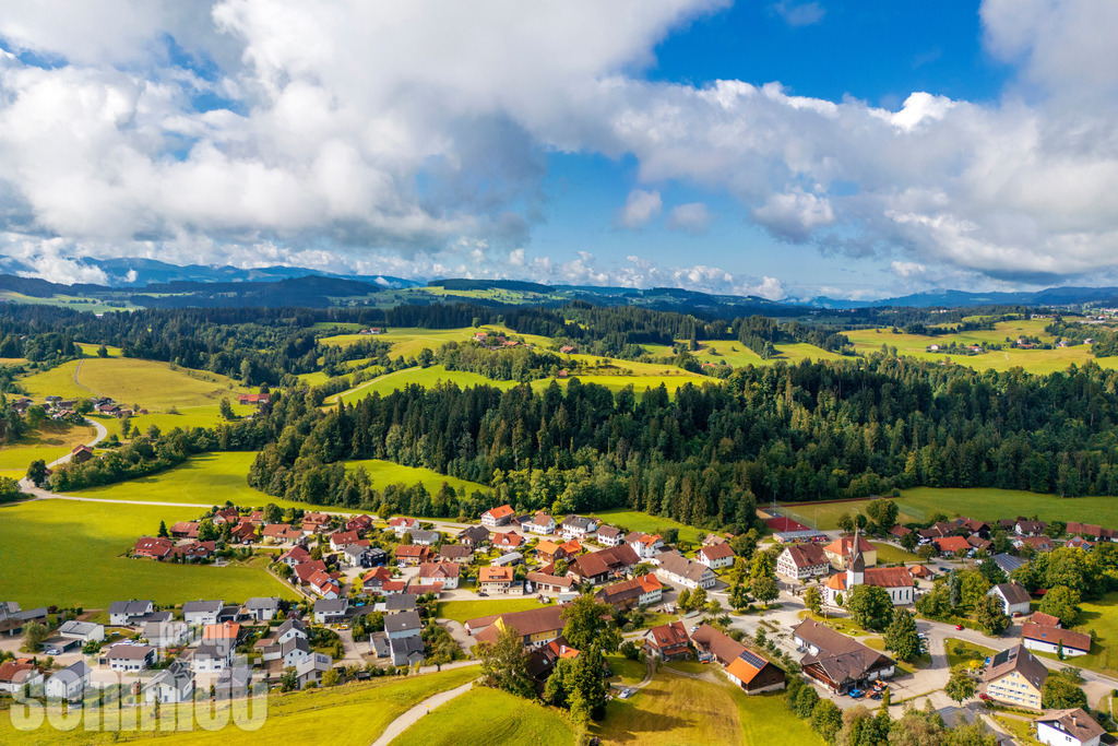 PS-Gestratz-2026-01 | Entdecke die größte Bildgalerie der Region mit Fotografien aus dem Allgäu, der Bodenseeregion, Oberschwaben, dem Donautal und der Schwäbischen Alb. Landschaften, Luftaufnahmen und Reisefotografie als Wandbild und Fotokunst. - Realisiert mit Pictrs.com
