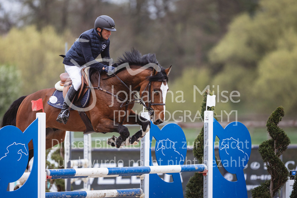 250417_Springpferde-L1-230 | Deine schönsten Turniermomente als professionelle Fotos! Entdecke hochwertige Pferdesport-Fotografie im Online-Shop. Jetzt Fotos finden & bestellen!