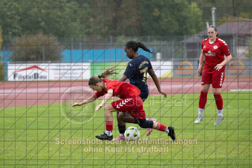 20251004_170853_0531 | #,1.FC Donzdorf (rot) vs. ASV Spartania Eislingen (blau), Fussball, B-Juniorinnen-Verbandsstaffel Nord, wfv, 03. Spieltag, Saison 2025/2026, Rasenplatz, Lautertal Stadion, Süßener Straße 16, 73072 Donzdorf, 04.10.2025 - 16:00 Uhr,Foto: PhotoPeet-Sportfotografie/Peter Harich