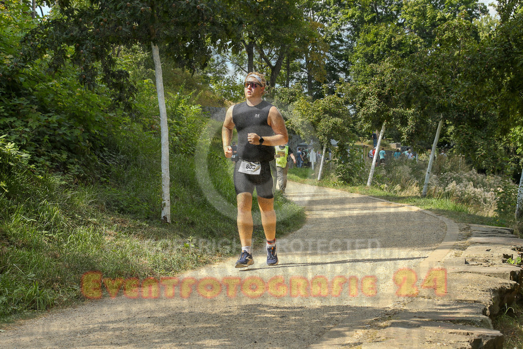 250824_1504_EX1_8447 | Sportfotografie im Rhein-Sieg Kreis, Köln, Bonn, NRW, Rheinland Pfalz, Hessen, etc. Unser Tätigkeitsfeld umfasst den Laufsport vom Volkslauf über den Marathon, Duathlon, Triathon bis zum Ultralauf wie Kölnpfad Ultra oder Schindertrail.