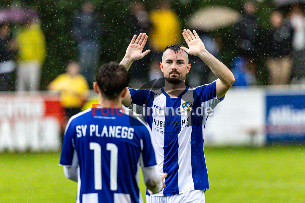 SV Polling gegen SV Planegg-Krailing | Fußball Herren Bezirksliga Oberbayern Süd 2025/26 1. Spieltag, SV Polling gegen SV Planegg-Krailing, 20250727,Torjubel Valentino GAVRIC (SV Planegg-Krailing 9), 2025-07-27 in Polling (Sportplatz Polling), Valentino GAVRIC (SV Planegg-Krailing 9), Copyright: WolfgangxLindner www.foto-lindner.de