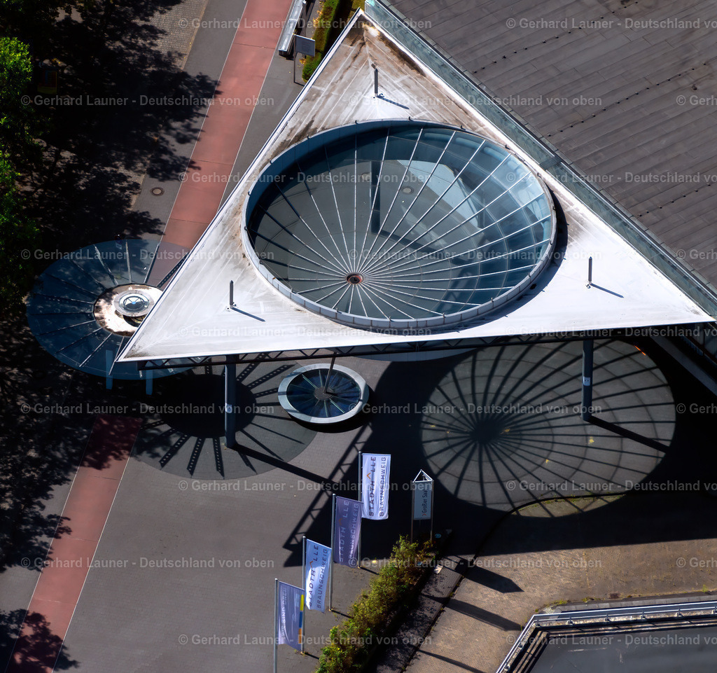 4035359t | Glasdach an der Stadthalle, Braunschweig