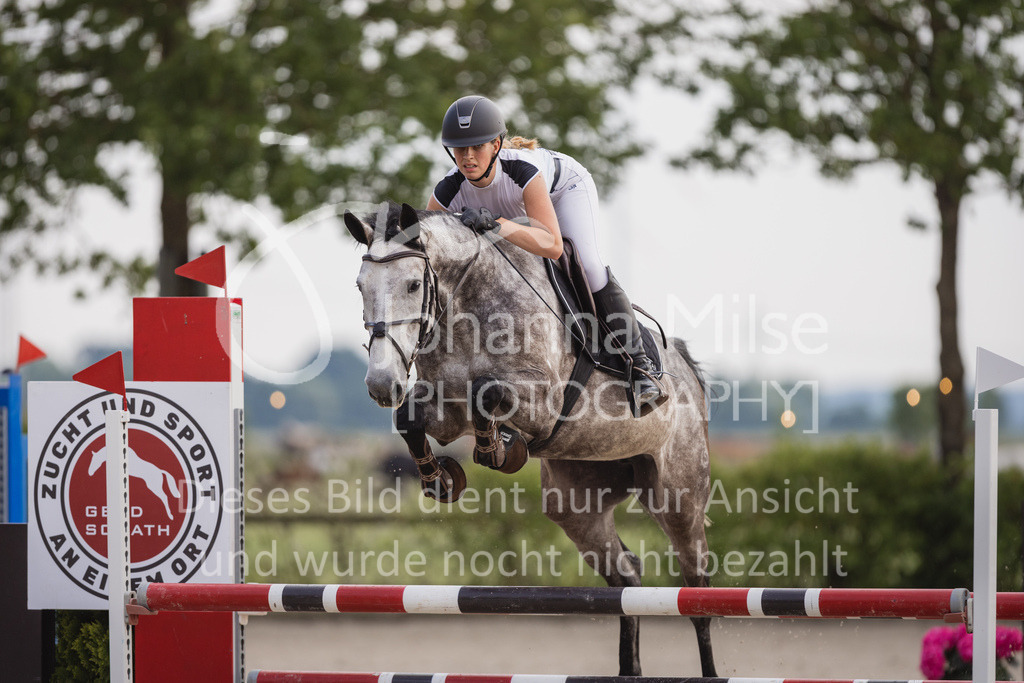 230616_Lemwerder_SprPf-Lgeschl-900 | Deine schönsten Turniermomente als professionelle Fotos! Entdecke hochwertige Pferdesport-Fotografie im Online-Shop. Jetzt Fotos finden & bestellen!