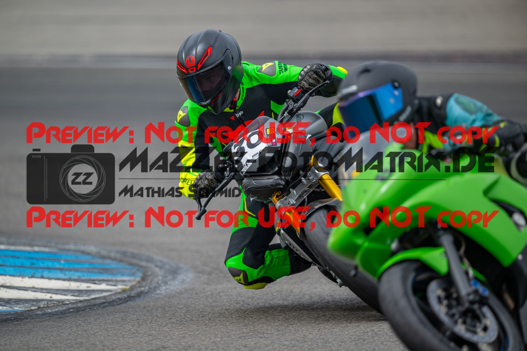 MaZZes-Fotomatrix-20260809-591953 | R1