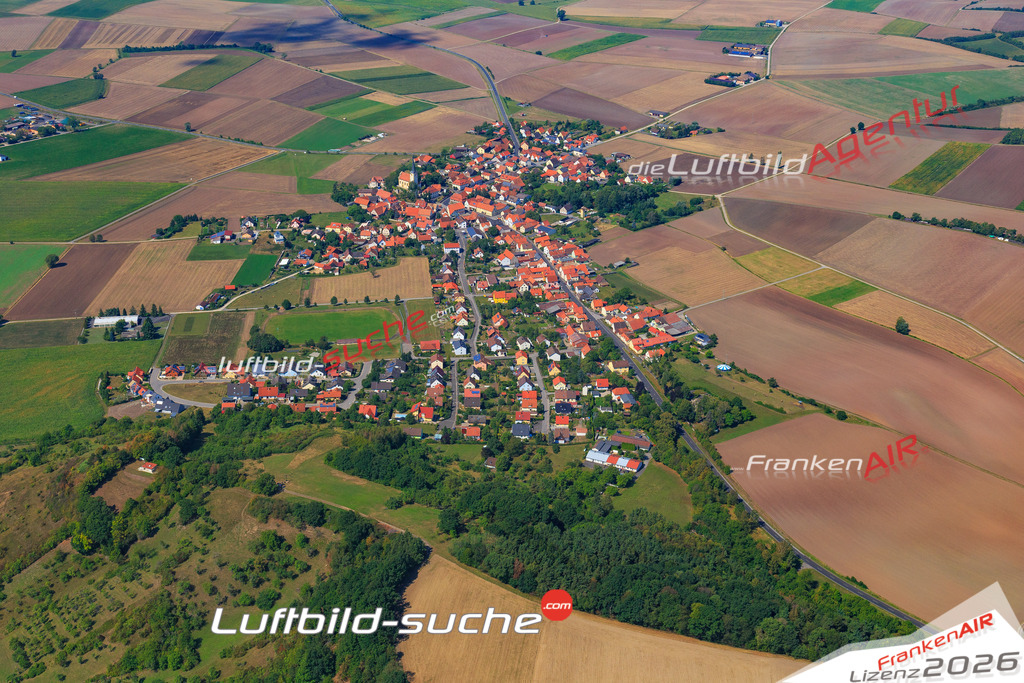 Luftbild von Gossmansdorf Hofheim-in-unterfranken - Luftaufnahme wurde 2015 von https://frankenair.de mittels Flugzeug (keine Drohne) erstellt - die Geschenkidee