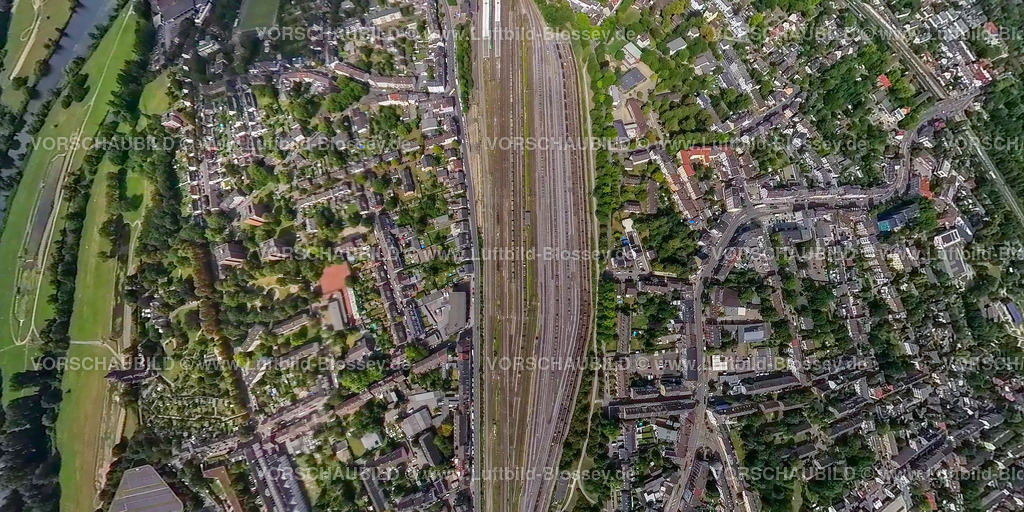 Muelheim20220806_Styrum2-2 | Luftbild, Gleisanlagen und Bahnhof Mülheim Styrum S, durch die Gleise geteilter Ortsteil Styrum, Fisheye Aufnahme, Fischaugen Aufnahme, 360 Grad Aufnahme, Styrum - Süd, Mülheim an der Ruhr, Ruhrgebiet, Nordrhein-Westfalen, Deutschland