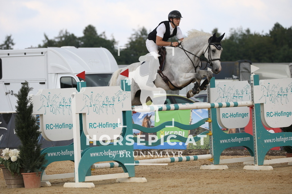 DL2Q5105 | Willkommen bei Brunnmayr - Design & Fotografie – Ihrem Spezialisten für Reitturniere und Pferdeveranstaltungen in Oberösterreich, Salzburg und Bayern! Seit über 17 Jahren sind wir leidenschaftlich dabei.