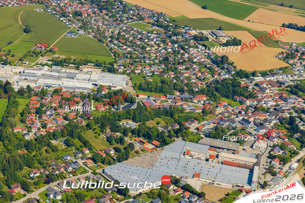 Luftaufnahme von Ruhstorf an der Rott - Die Luftaufnahme wurde 2025 vom UL-Flugzeug heraus erstellt ( keine Drohne ) - Hochauflösende Luftaufnahme - für professionelle Ausdrucke geeignet. Die Geschenkidee !Mit Lizenz und Bildrechte bestellbar