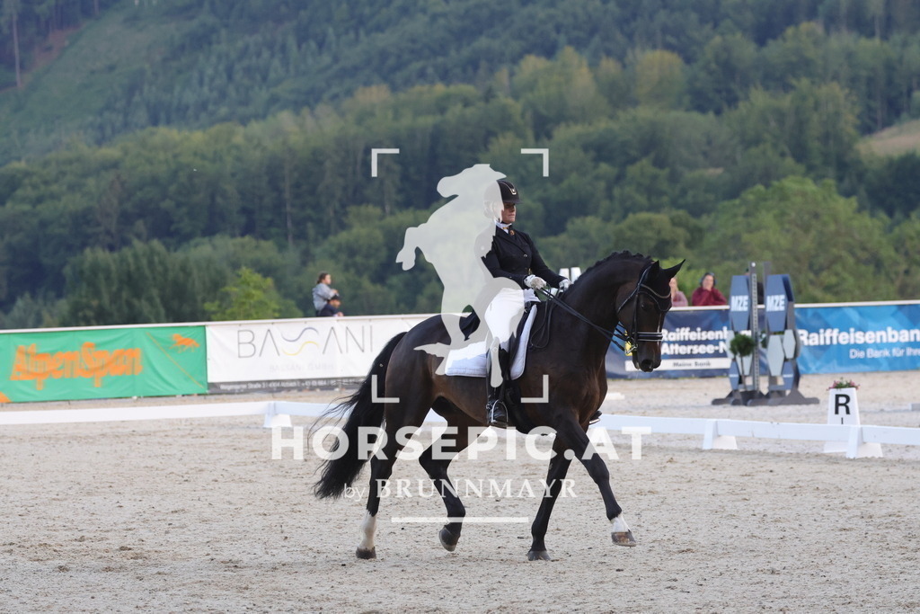 0P6A3790 | Willkommen bei Brunnmayr - Design & Fotografie – Ihrem Spezialisten für Reitturniere und Pferdeveranstaltungen in Oberösterreich, Salzburg und Bayern! Seit über 17 Jahren sind wir leidenschaftlich dabei.