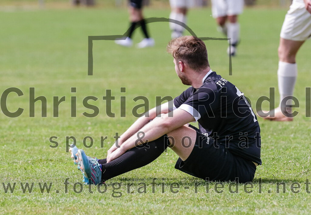 2023-07-02_022_SV_Walpertskirchen_II_gegen_FC_Herzogstadt_II | Walpertskirchen, Deutschland, 02.07.2023:
Fußball, A-Klasse 2023 / 2024, Testspiel, SV Walpertskirchen II gegen FC Herzogstadt II, Endergebnis: 2:0

Foto: Christian Riedel / fotografie-riedel.net