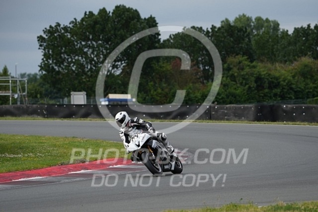 2024_07_04_PBK_12123 | Sportfotografie; SlowMotion; Video; Rennstrecke; Hafeneger; Speer; Racing; RSE; BMW; CBO; Trackday; Motorsportarena; Hockenheimring; Brno; Most; Barcelona; Valencia