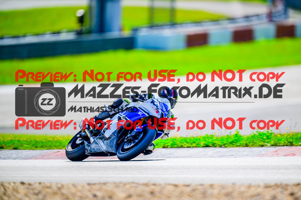 MaZZes_FotoMatrix_240911_6007705_8198 | WEISS