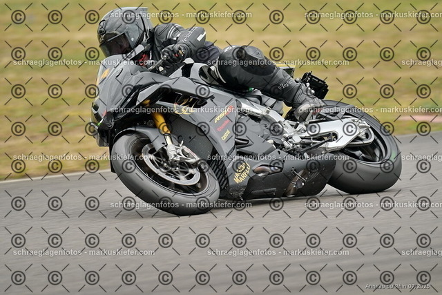 25bt05-1480 | markuskiefer.com - Realisiert mit Pictrs.com