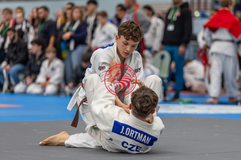 Internationaler Adler Cup 2024 | Foto vom Internationalen Adler Cup Judo Turnier im Sport- und Freizeitzentrum Kalbach im Oktober 2024 - Realisiert mit Pictrs.com