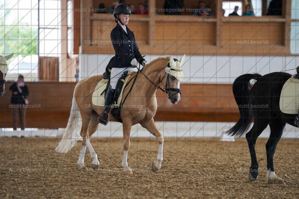 FAH09337 | Turnierbilder, Reitsportfotos, LAPO, Landesponyturnier, Turnierfotografen Bayern