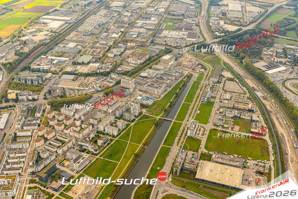 Klassische Luftaufnahme ohne Drohne zeigt:Flugfeld bei Böblingen - Die Luftbildaufnahme wurde 2025 vom UL-Flugzeug heraus erstellt ( keine Drohne ) - Hochauflösende Luftaufnahme -Nicht vergleichbar mit Google Maps oder Satelittenbilder- Die Geschenkidee !Mit Lizenz und Bildrechte bestellbar