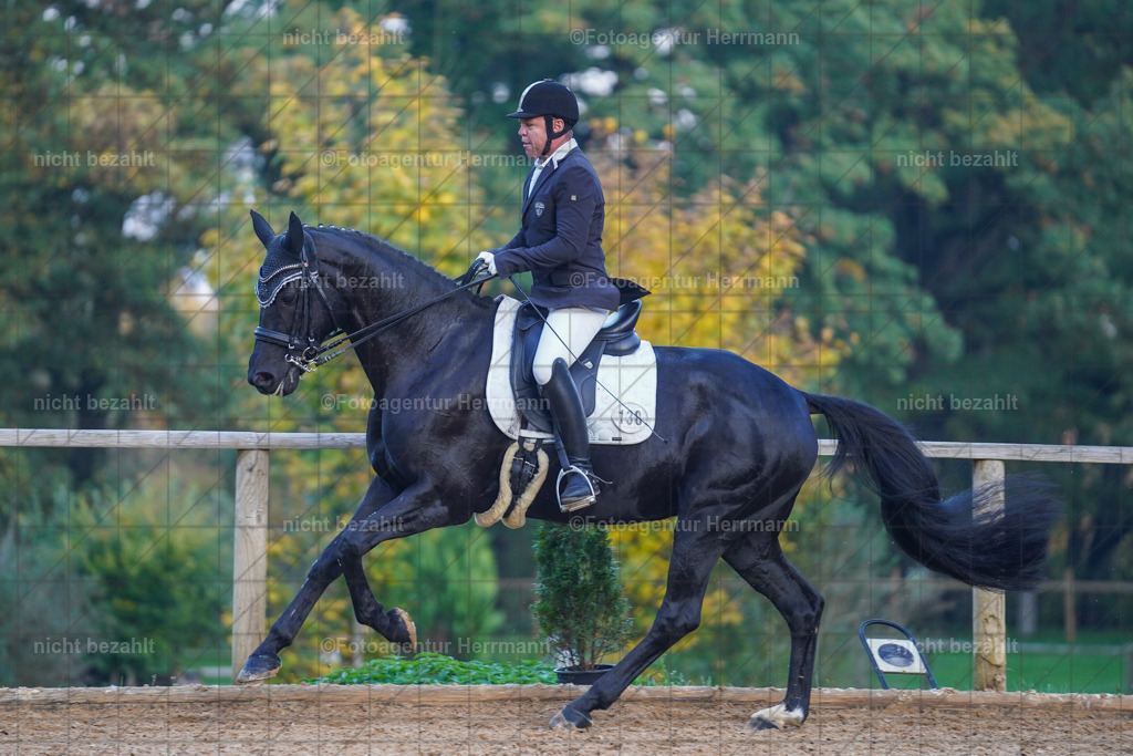 20221007-FAH00608 | Diessen am Ammersee, 2022, Dressur- und Springturnier, Reitsportbilder, Turnierfotografen Bayern, Pferdefotografen, Fotoagentur Herrmann, Turnierbilder