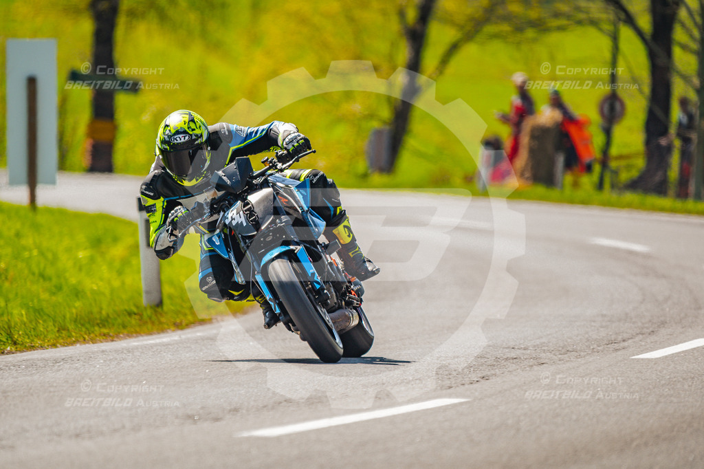 0975 - Bergrennen Landshaag2026 | BREITBILD Austria Webshop

Finde Fotos von: Breitbild, Breitbild Austria, Landshaag, Europeanbikers, KTM, BMW, Bergrennen, Bikeporn, Carporn, Bikes, Cars, Fotografie, Oberösterreich, Österreich, Berufsfotograf, Motorradteile Ganster, Julbach, Pannoniari - Realisiert mit Pictrs.com
