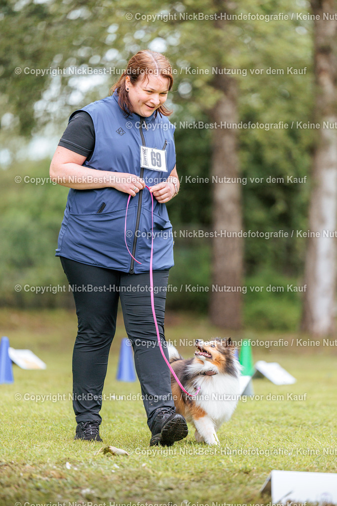 RO-Blumenthal-2026-Nickbest-Hundefotografie-2679 | Dein Hund! Dein Moment! Deine Erinnerungen! Hundefotografie in Bremen Blumenthal. Ich fange die besonderen Momente deines Vierbeiners ein – ob Indoor mit Blitzanlage oder in der freien Natur. Sicher dir dein Moment und dein Termin für eure Erinnerungen.