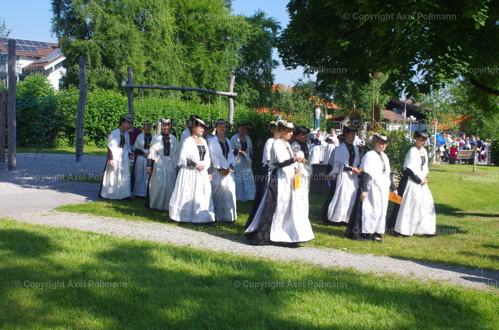 IMGP3059 | fotografiert von Axel PollmannLeonhardi Wallfahrt Benediktbeuern und Murnau, Fronleichnam, Fasching, Landschaft im Loisachtal und Benediktbeuern  - Realisiert mit Pictrs.com