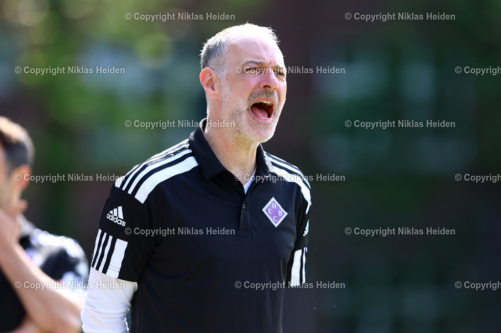 NH_HEBC_ETSVHamburg_OberligaHamburg_10052026 | Philipp Obloch (Trainer, HEBC)Fußball I Herren I Gamesright Oberliga Hamburg I Saison 2025-2026 I 33. Spieltag I HEBC - ETSV Hamburg I 10.05.2026 I Reinmüllersportplatz