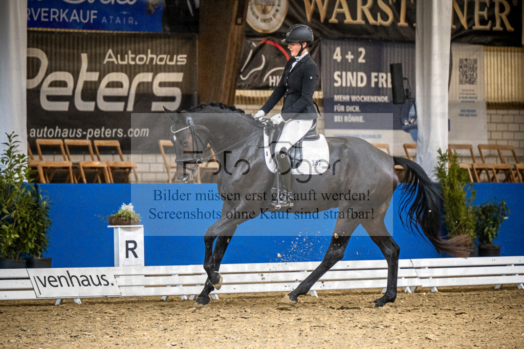 DOS_0252 | Entdecke hochwertige Reitturnierfotos von Foto Oger. Professionell, emotional und authentisch – jetzt Lieblingsmomente im Shop bestellen.Deutschlandweite Turnierfotografie. - Realisiert mit Pictrs.com
