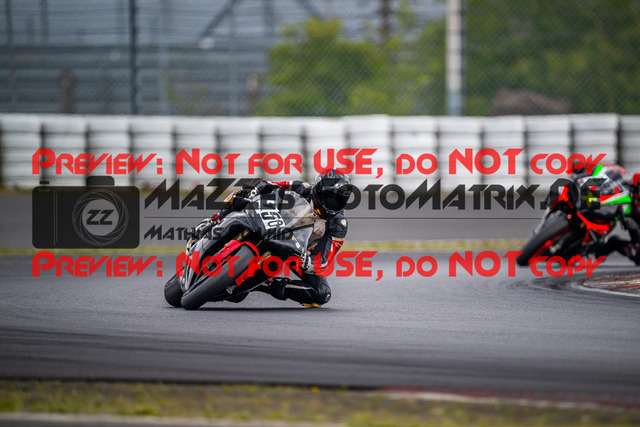 MaZZes_FotoMatrix_230719_1933-2 | WEISS