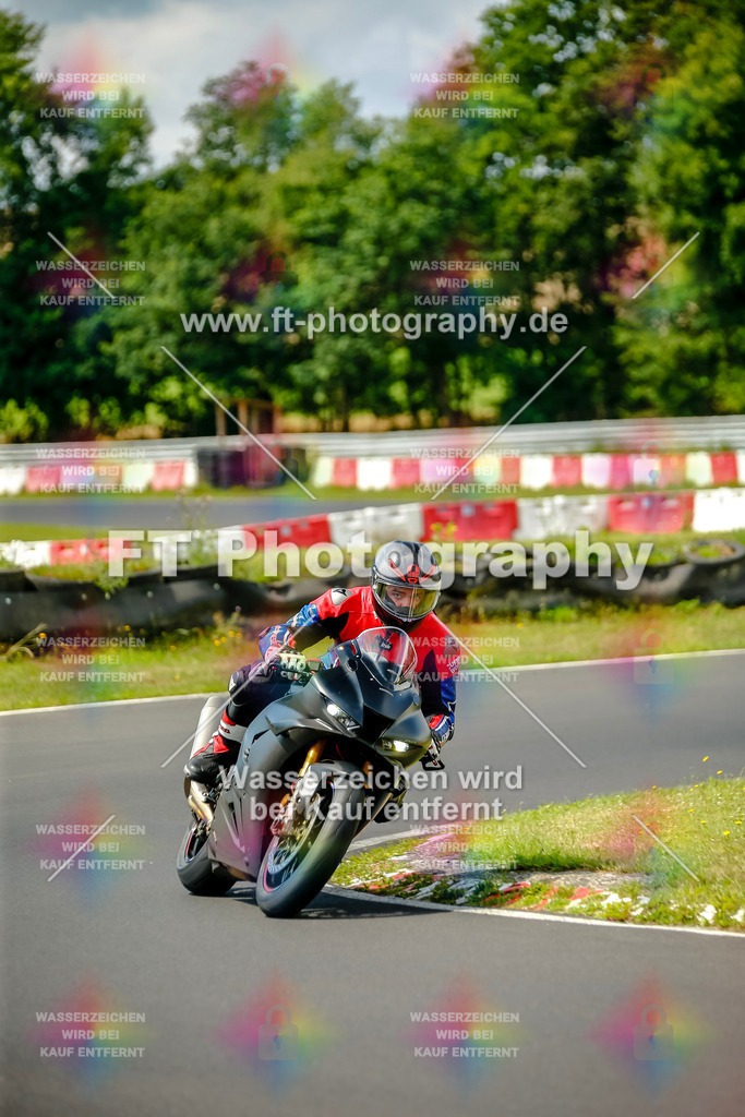 VBK-4898 | Hier findet Ihr Bilder von Touristenfahrten auf der Nürburgring Nordschleife oder von anderen Veranstaltungen die ich besucht habe. Viel Spass beim Durch Schauen 
