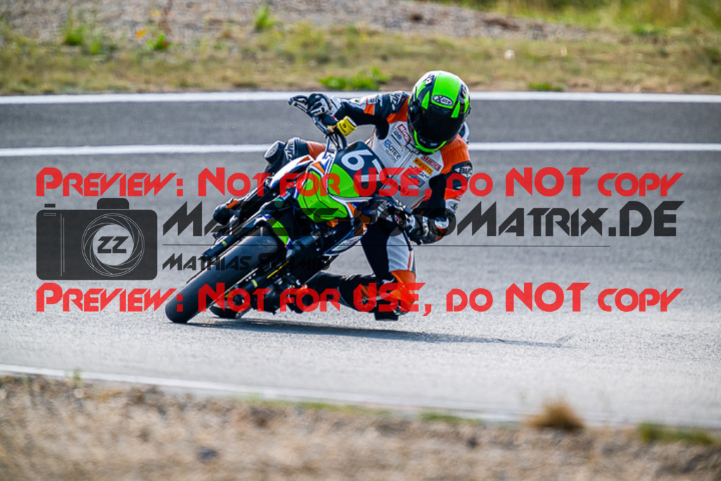 MaZZes_FotoMatrix_220722_9371 | TWIN