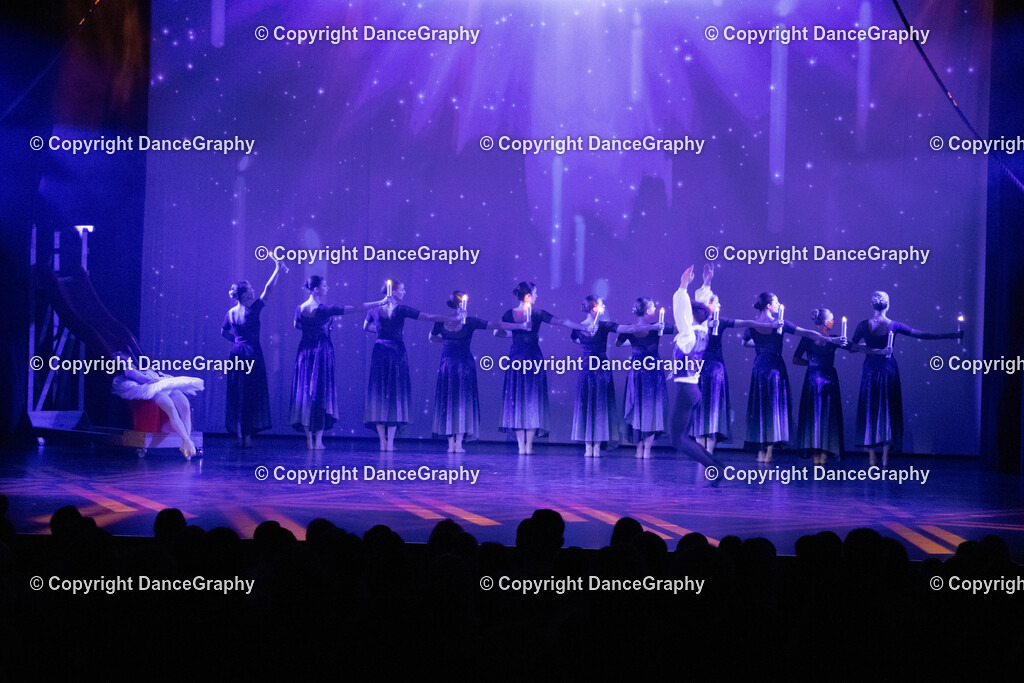 GPHY2374 | DanceGraphy - Realisiert mit Pictrs.com