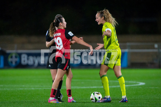20240927_NSZ_7398 | Loreen Bender (Bayer Leverkusen,No.19) und Fabienne Dongus (TSG Hoffenheim,No.33) sind unterschiedlicher AnsichtDEU, Leverkusen, 27.09.2024 Fußball, Frauen, Google Pixel Frauen-Bundesliga, Saison 2024/2025, 4. Spieltag, Bayer 04 Leverkusen - TSG HoffenheimDIE DFB-RICHTLINIEN UNTERSAGEN JEGLICHE NUTZUNG VON FOTOS ALS SEQUENZBILDER UND/ODER VIDEOÄHNLICHE FOTOSTRECKEN - Realisiert mit Pictrs.com