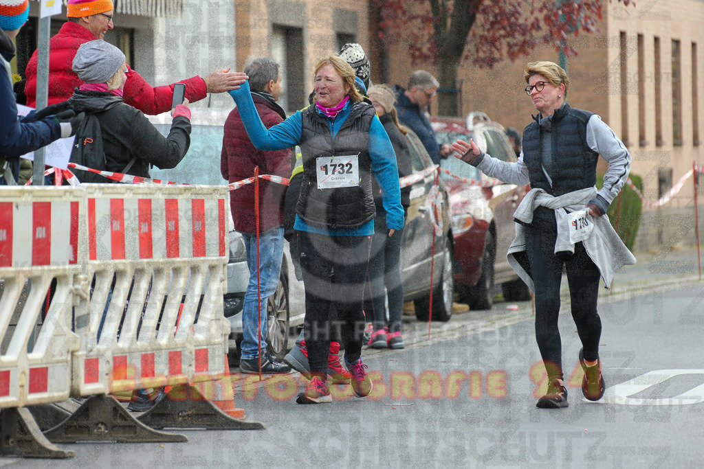 221127_1202_EX1_1866 | Sportfotografie im Rhein-Sieg Kreis, Köln, Bonn, NRW, Rheinland Pfalz, Hessen, etc. Unser Tätigkeitsfeld umfasst den Laufsport vom Volkslauf über den Marathon, Duathlon, Triathon bis zum Ultralauf wie Kölnpfad Ultra oder Schindertrail.