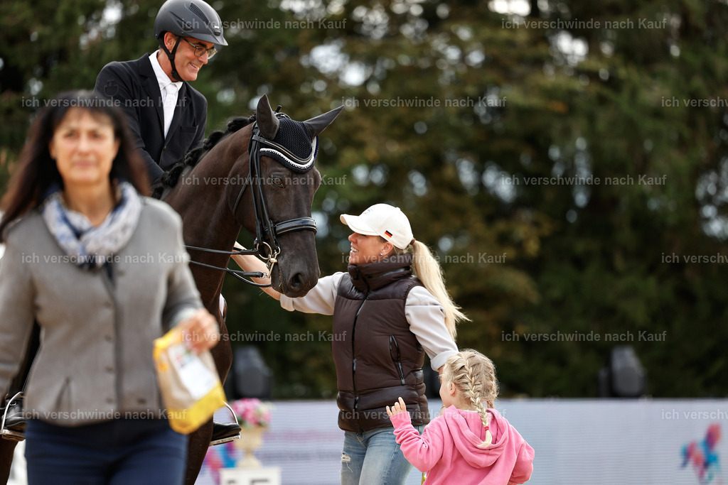3-Siegerehrung-Dressur M_-StoibPH-2575 | working equitationturnier fotograf videograf stoibphotography marixx film working equitation deutschland reitsport turnierfotografie eventfotografie equestrian events