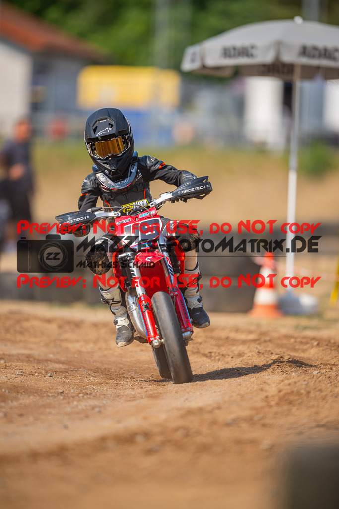 MaZZes-Fotomatrix-20260815-605330 | ROOKIES