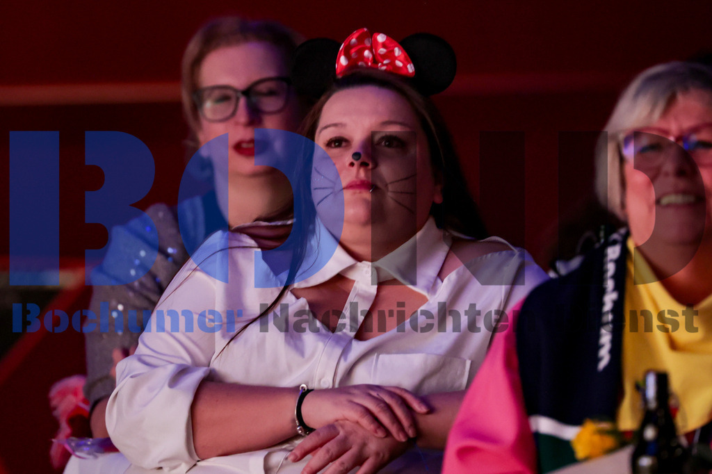 SES_GROBOKA20250208-65 | bond - Realisiert mit Pictrs.com