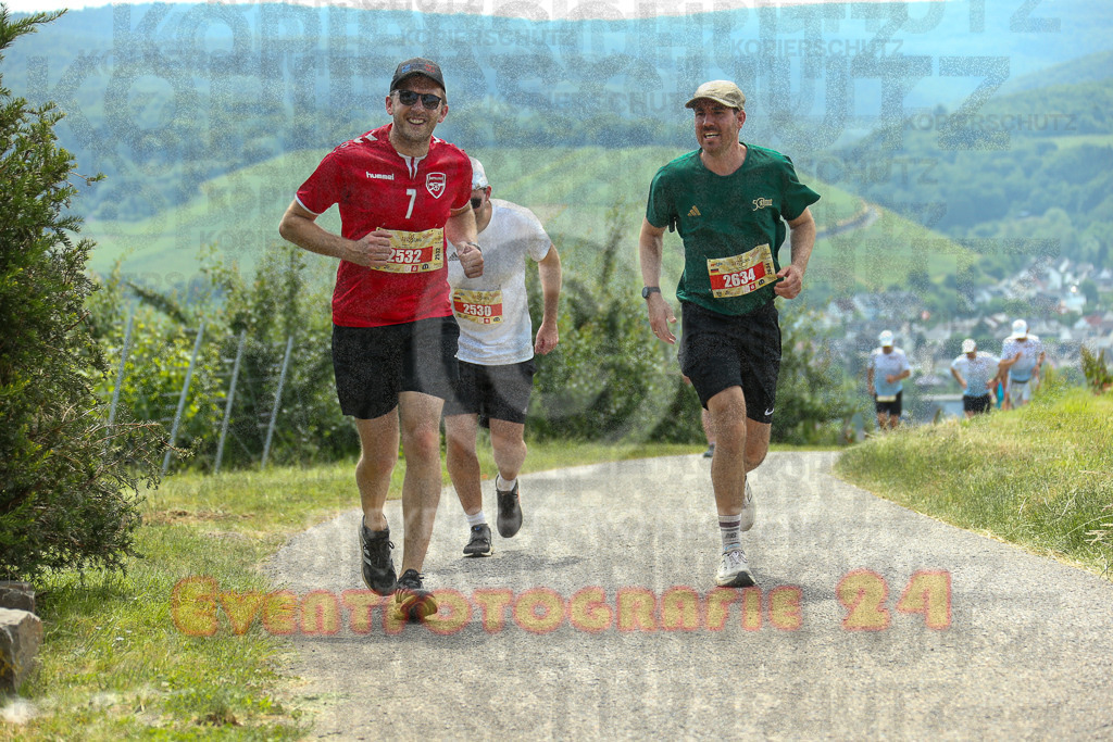 250614_1237_EX1_7534 | Sportfotografie im Rhein-Sieg Kreis, Köln, Bonn, NRW, Rheinland Pfalz, Hessen, etc. Unser Tätigkeitsfeld umfasst den Laufsport vom Volkslauf über den Marathon, Duathlon, Triathon bis zum Ultralauf wie Kölnpfad Ultra oder Schindertrail.