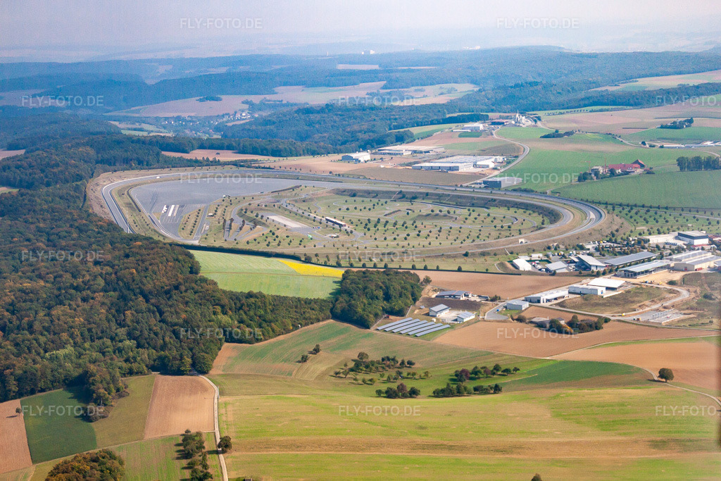 Luftbild: Teststrecke des Prüfzentrums Boxberg im Ortsteil Windischbuch in Boxberg im Bundesland Baden-Württemberg in Deutschland. Foto: IMG_45641-1688.jpg vom 25.09.2011 durch Werner Riehm/FLY-FOTO.de