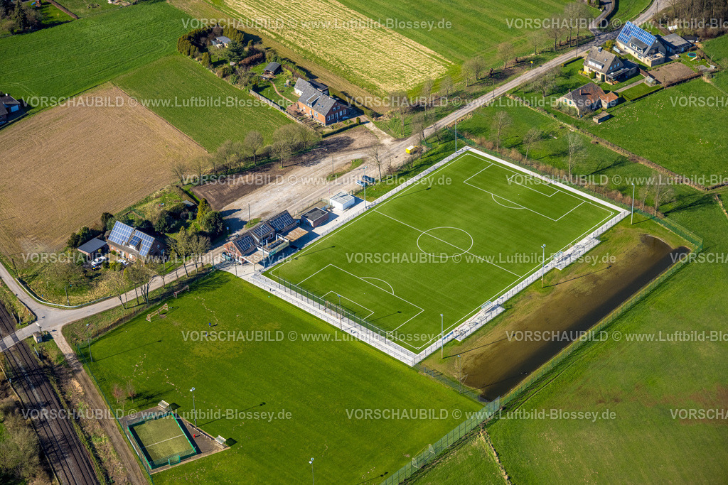 Rees240312386Millingen | Luftbild, Fußballstadion des Sportverein SV Fortuna Millingen e.V., Millingen, Rees, Nordrhein-Westfalen, Deutschland