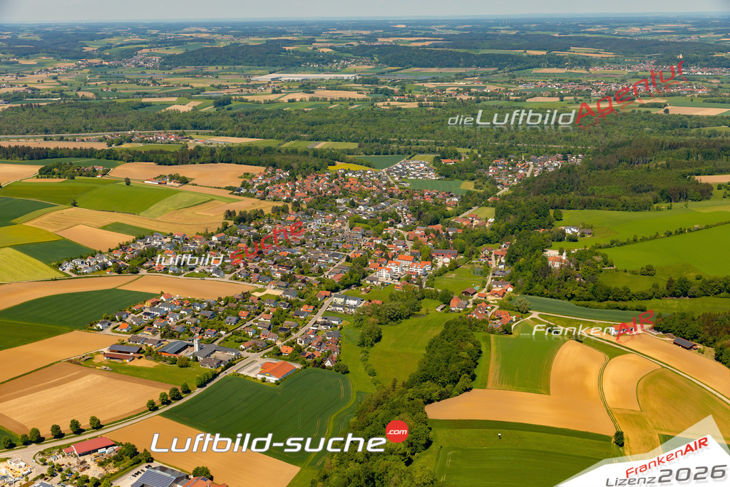 Das Luftbild zeigt :  Tiefenbach - Die Luftaufnahme wurde 2024 vom UL-Flugzeug aus erstellt ( keine Drohne ) - Hochauflösende Luftaufnahme - Für grossformatige Ausdrucke geeignet. Die Geschenkidee !Mit Lizenz und Bildrechte bestellbar