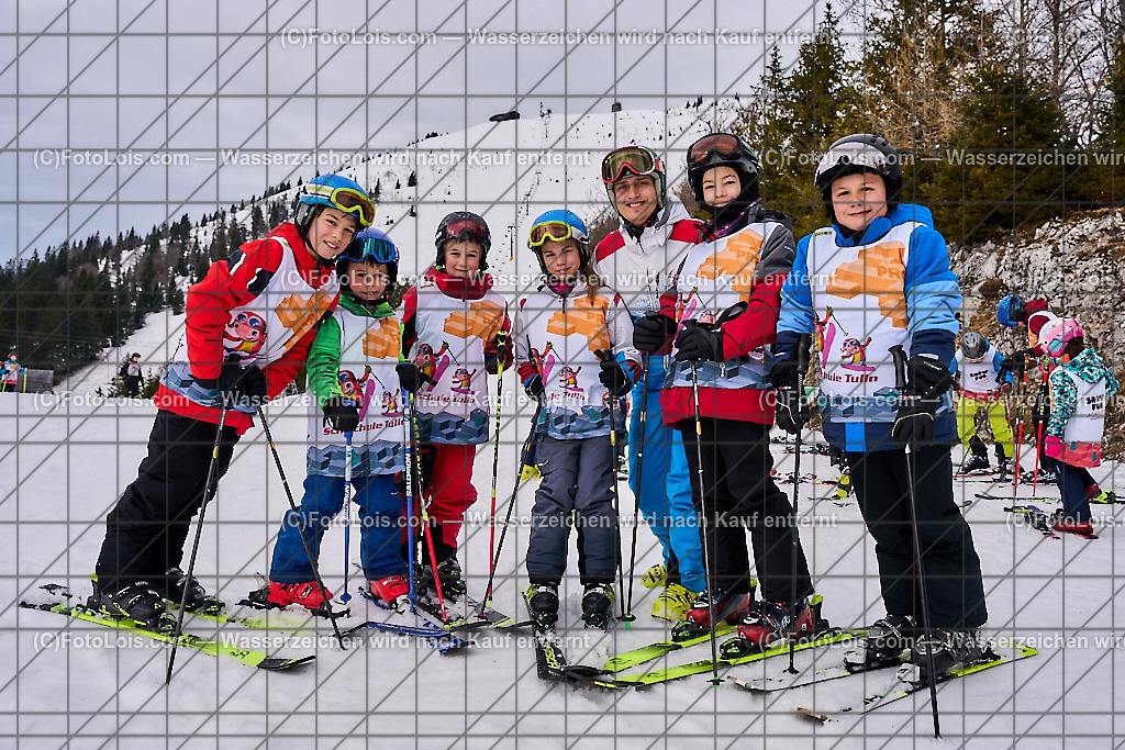 ALP5284_Schischule Haginger_Semesterkurs_Rennlaufgruppe PAUL | (C)FotoLois.com, Alois Spandl. Schischule Haginger, Semesterkurs-Abschlusstag mit Rennlaufbewerb, Fr 9. Februar 2024.