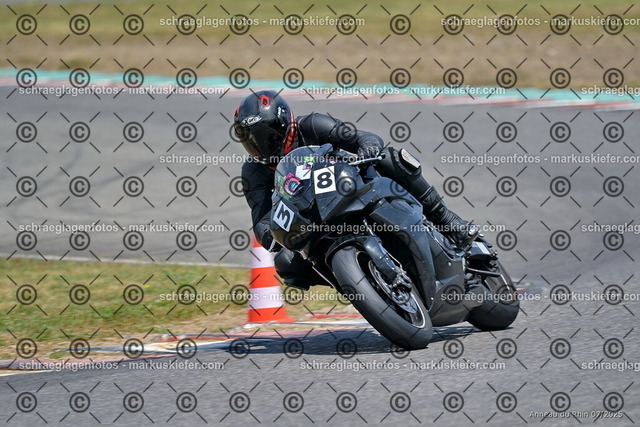 25bt04-1208 | markuskiefer.com - Realisiert mit Pictrs.com