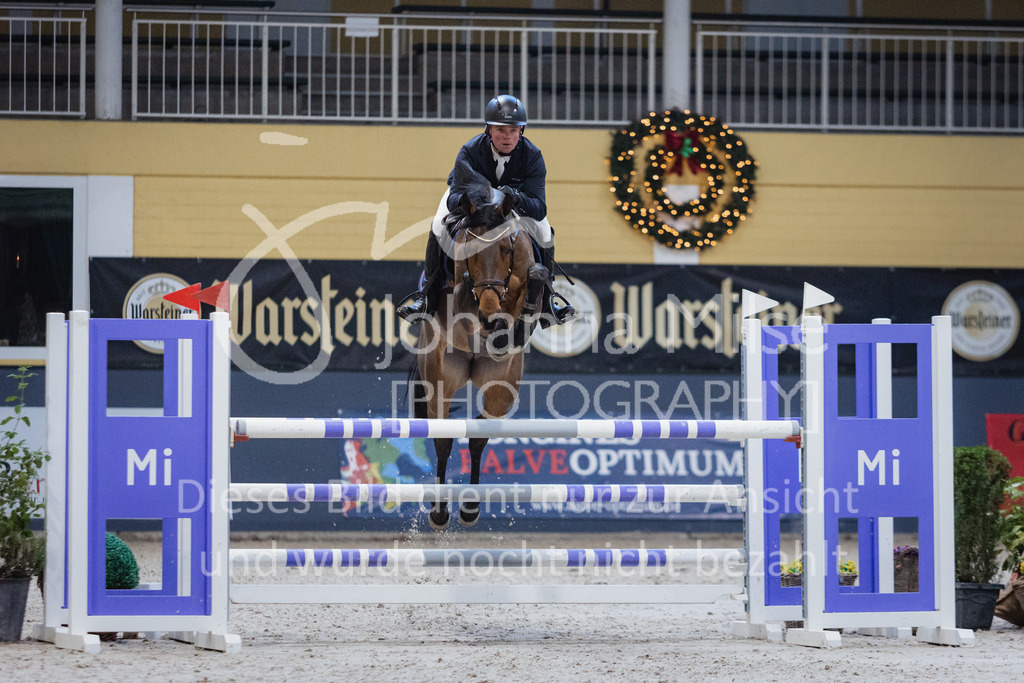 221217_Warstein_Stil-M-250 | Deine schönsten Turniermomente als professionelle Fotos! Entdecke hochwertige Pferdesport-Fotografie im Online-Shop. Jetzt Fotos finden & bestellen!